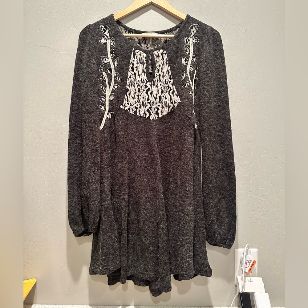 Ryu Dark Gray Long Sleeve Embroidered Lace Mini Dress Medium Whimsygoth Witchy